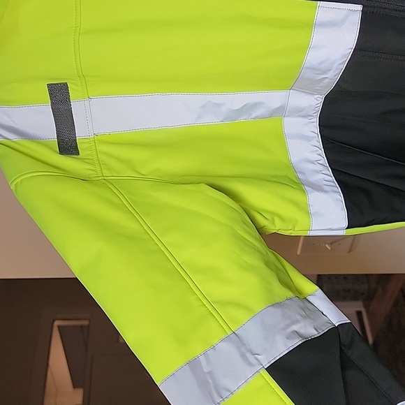 ULINE MENS 3XL CLASS 3 REFLECTIVE HI-VIS SOFT SHELL JACKET - Picture 7 of 16
